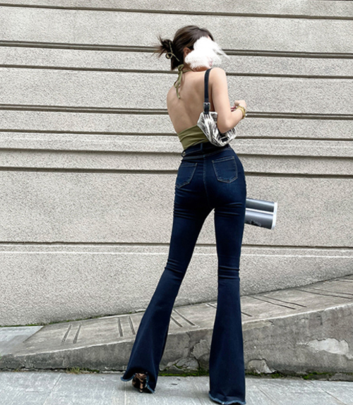 Pantalones de mezclilla acampanados de talle alto para mujer