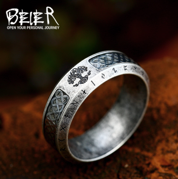 Anillo vintage de acero inoxidable con el Árbol de la Vida