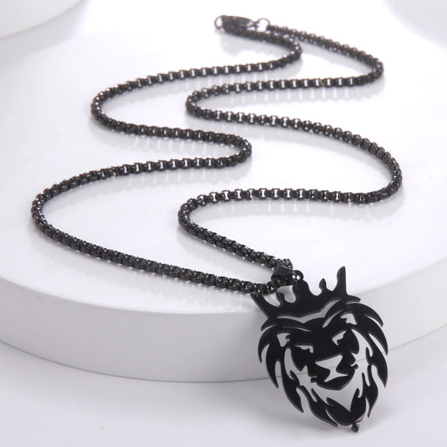 Collar con colgante de cabeza de león dorado para hombre