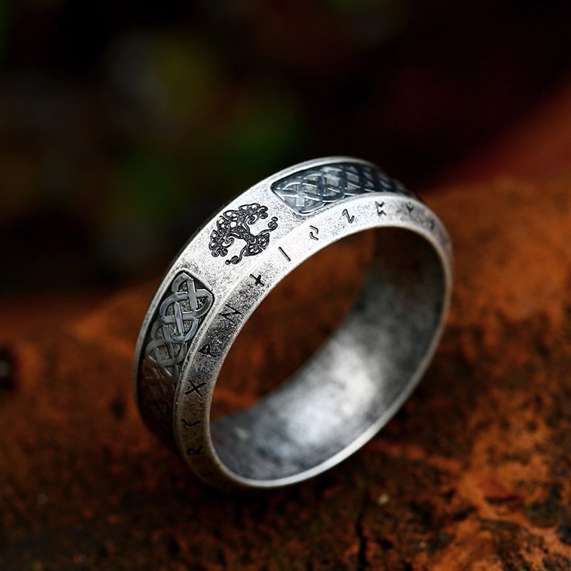 Anillo vintage de acero inoxidable con el Árbol de la Vida
