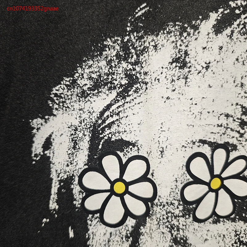 Playera retro informal de manga corta y cuello redondo para todos.