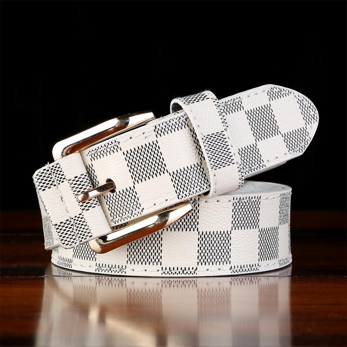 Cinturón de hombre con hebilla a cuadros - Diseño casual y moderno
